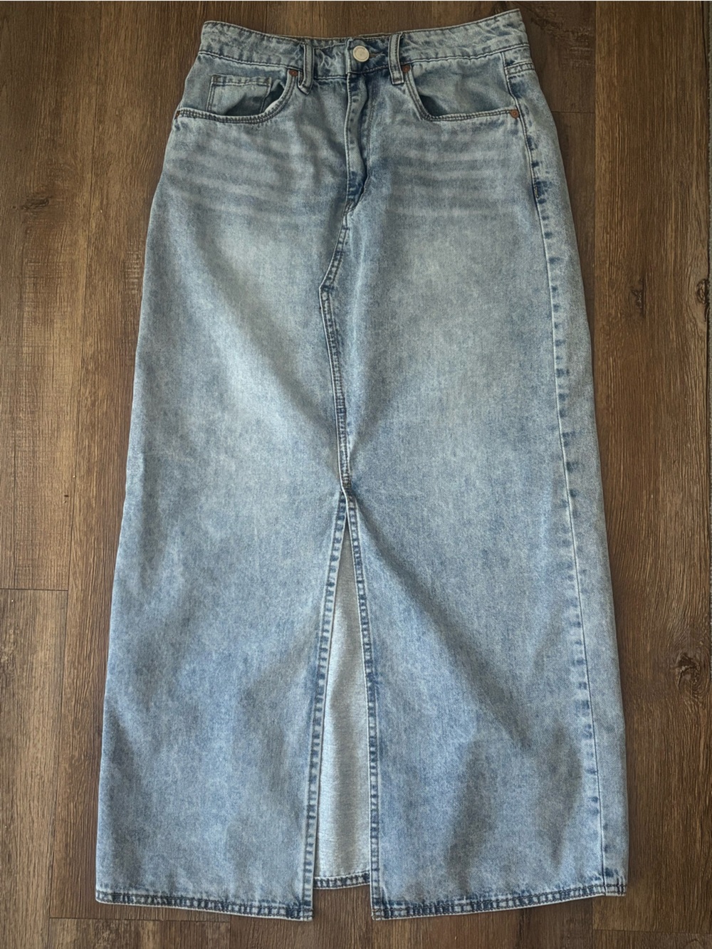 BlancNYC Women's Light Wash Denim Maxi Skirt with Front Slit 26